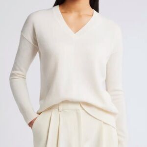 V-neck cashmere sweater
